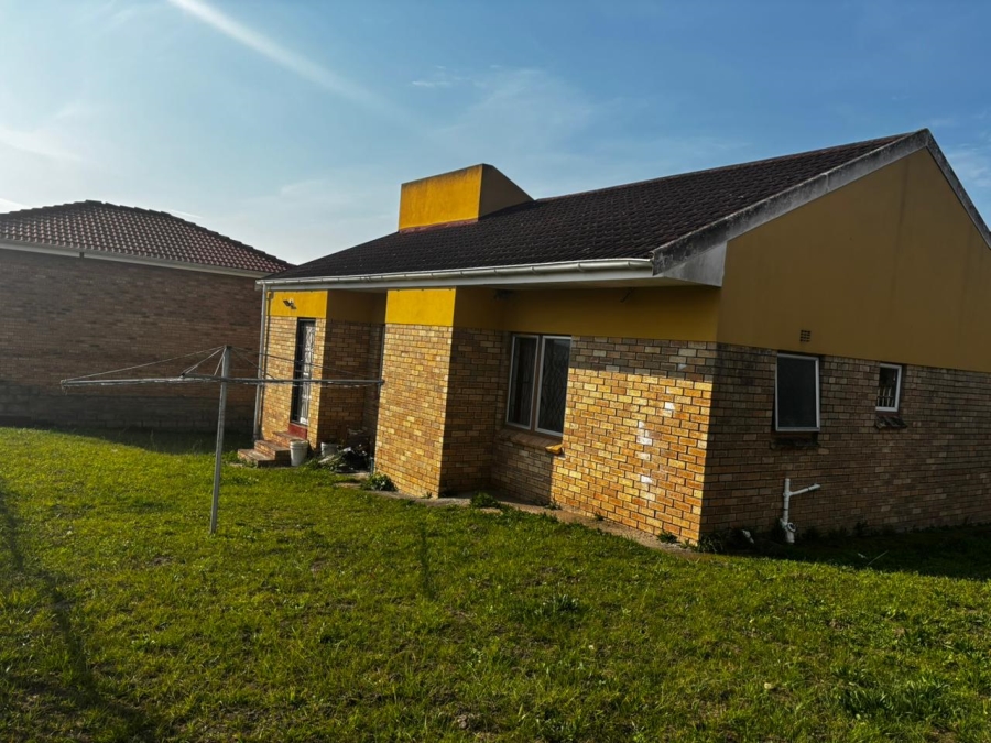 2 Bedroom Property for Sale in Balassi Valley Eastern Cape